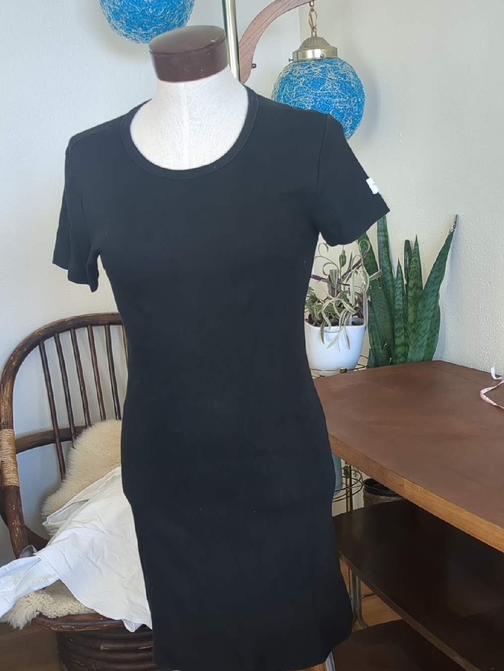 Simple 90s Style T-shirt Dress